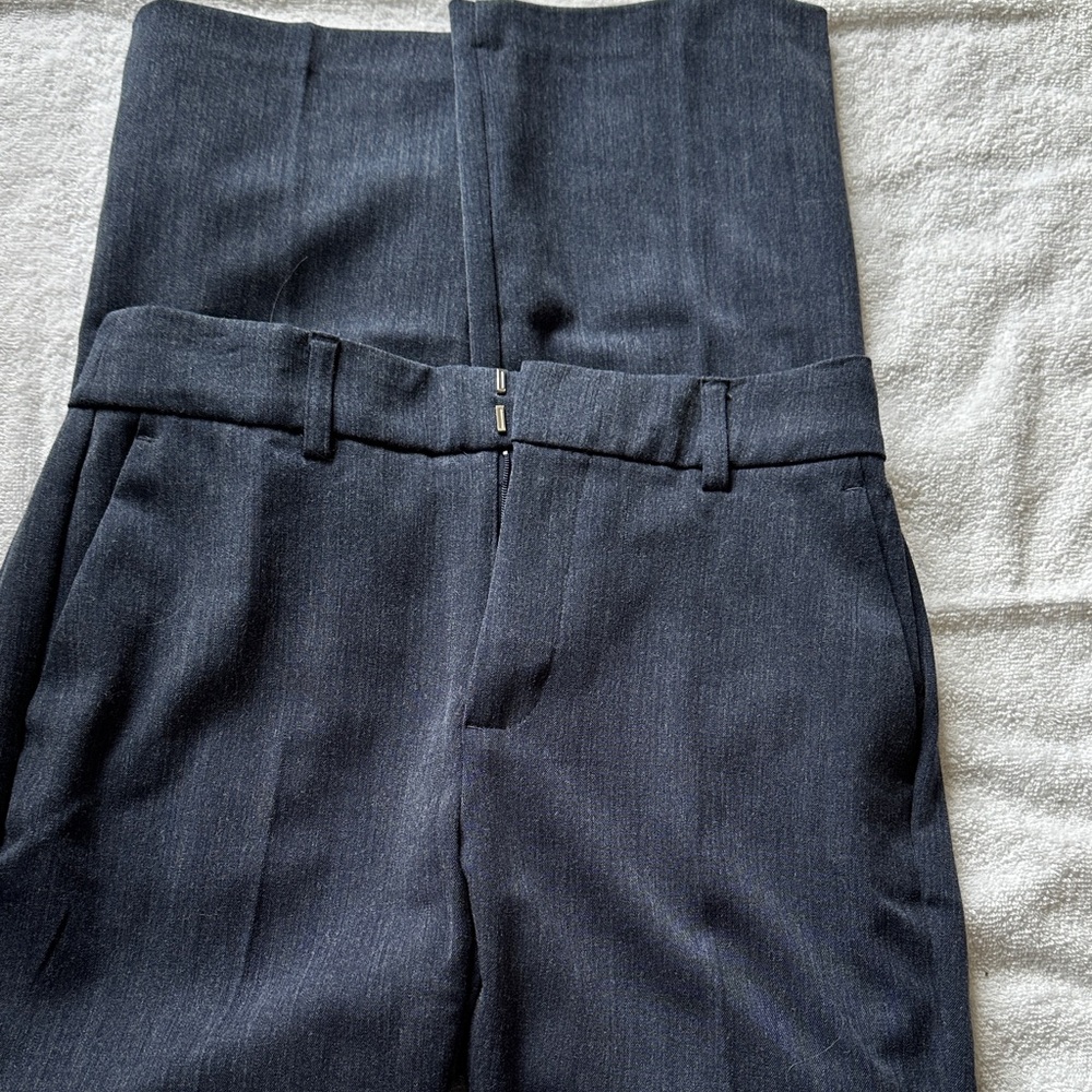 Nine West NWT Dark Navy Women's Dress Pants Mid Rise Barely Bootcut Size 2P